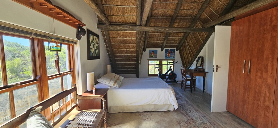 5 Bedroom Property for Sale in Stilbaai Oos Western Cape